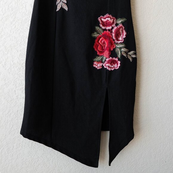 Maru Dress Sz S Black Floral Roses Embroidered Cap Sleeve Asymmetric Front Slit - Picture 5 of 7